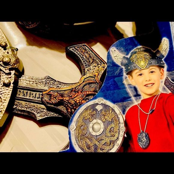 Viking Play Set - Picture 8 of 8